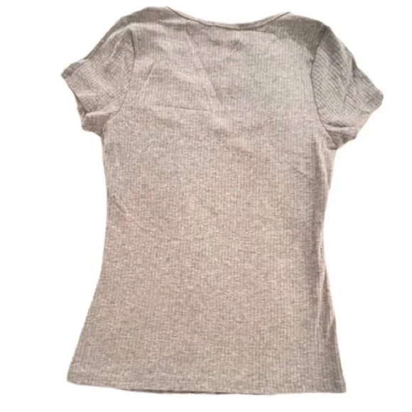 NWT- Set/2 Wishful Thinking Ribbed V-Neck T-Shirts Size: large - Picture 7 of 8